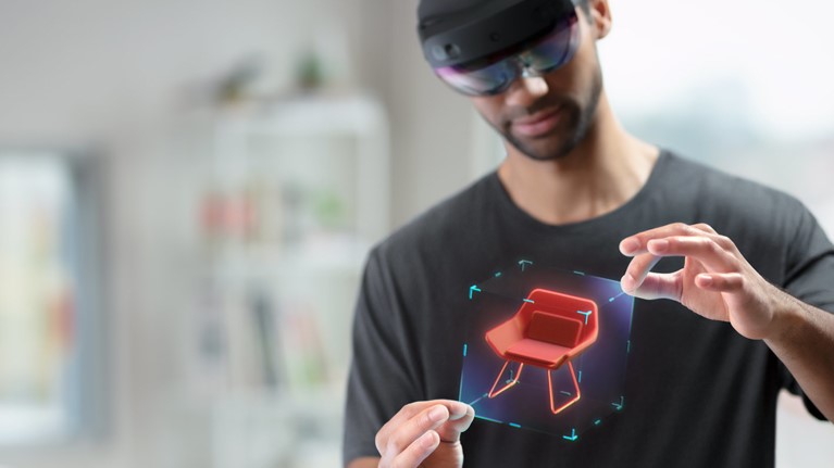foto de Microsoft HoloLens 1